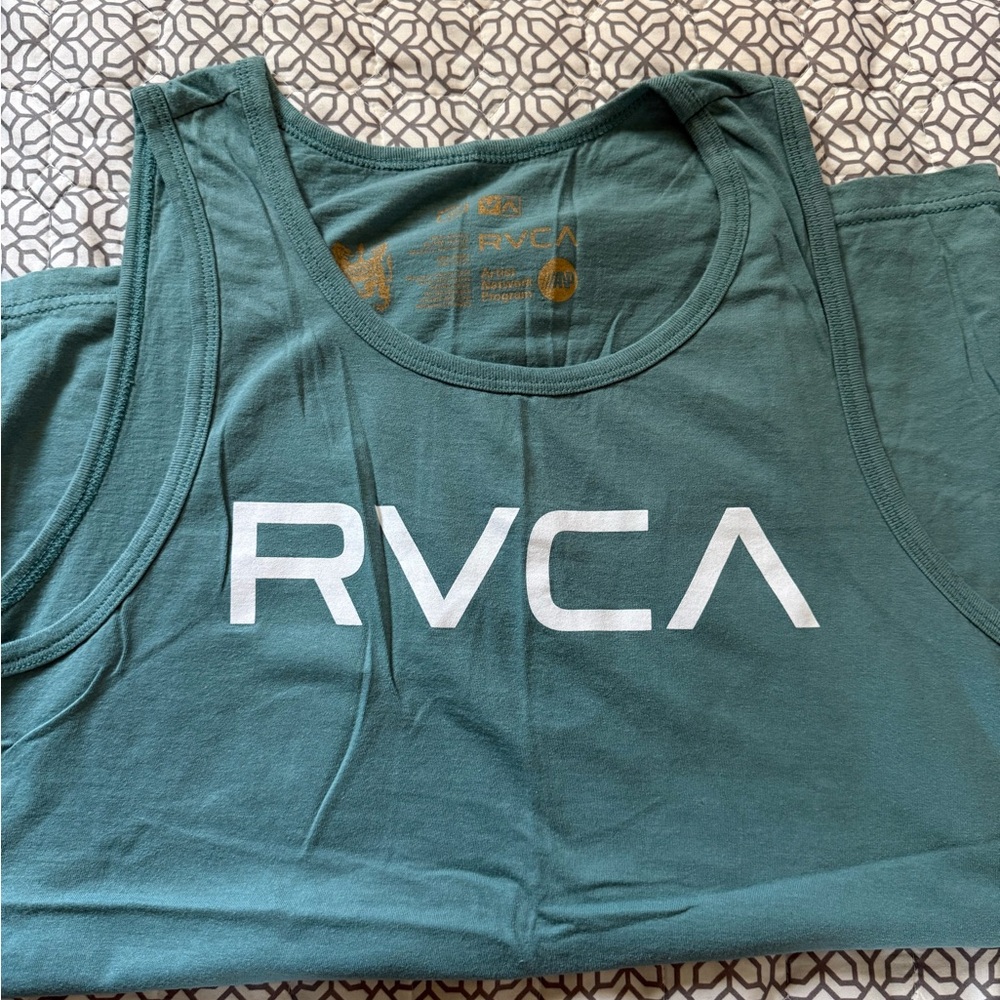 OBEY & RVCA Tees and RVCA Tank Bundle - Picture 4 of 4